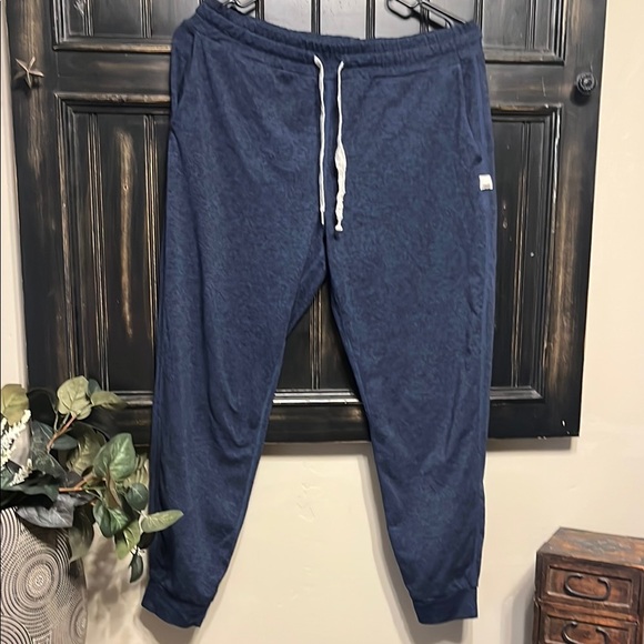 Vuori Pants - Vuori blue joggers size Medium